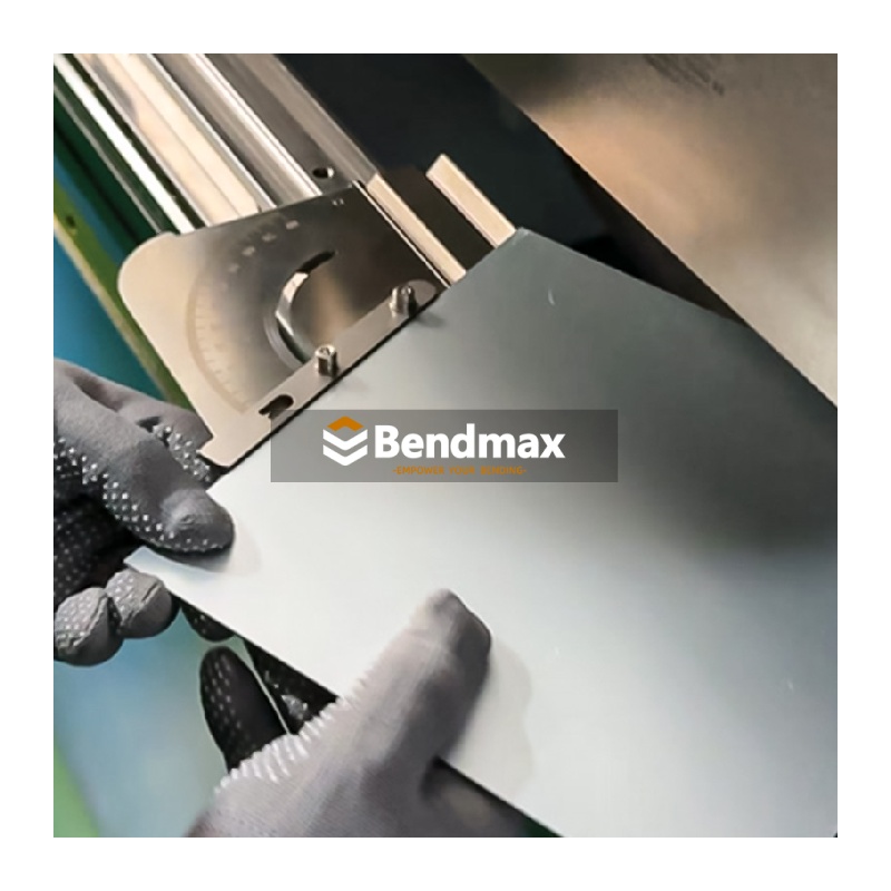 Magnetic Squaring Arm